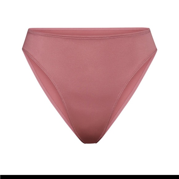 3/$30 🌸SKIMS STRETCH SATIN HIGH LEG BIKINI PANTY IN DAHLIA XXS 4X - Picture 1 of 5